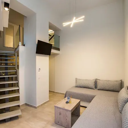Mr & Mrs K Lofts Апартаменты Потос